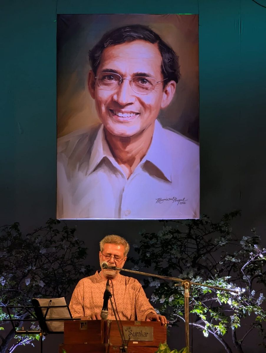 ভাওয়াইয়া থেকে ইসলামি গান, আব্বাসউদ্দীন আজও অম্লান