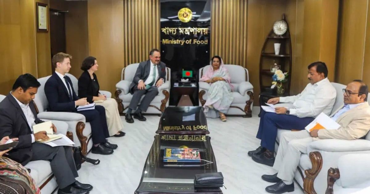 বাংলাদেশ-যুক্তরাষ্ট্রের বাণিজ্যিক সম্পর্ক আরো শক্তিশালী হচ্ছে: মার্কিন রাষ্ট্রদূত