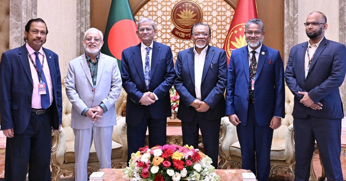 দক্ষ জনশক্তি গড়তে কর্মমুখী শিক্ষায় গুরুত্ব দিতে বললেন রাষ্ট্রপতি